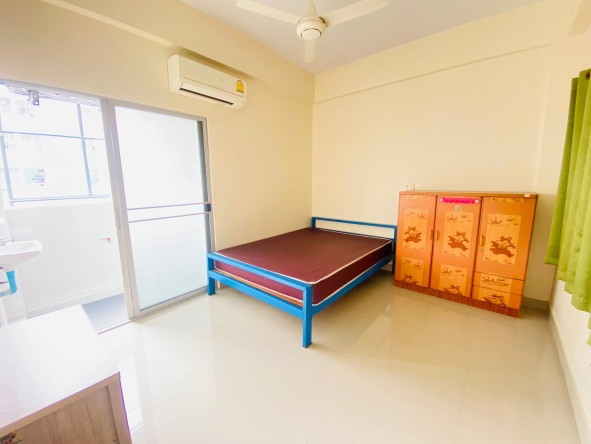 Condo · Bangkok Yai, bangkok — photo 1