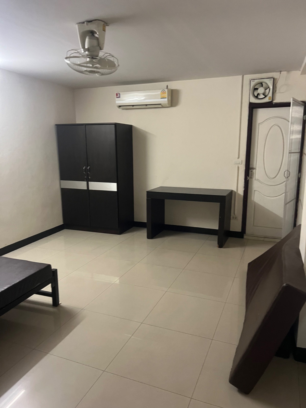 Condo · Mueang Samut Prakan — photo 2