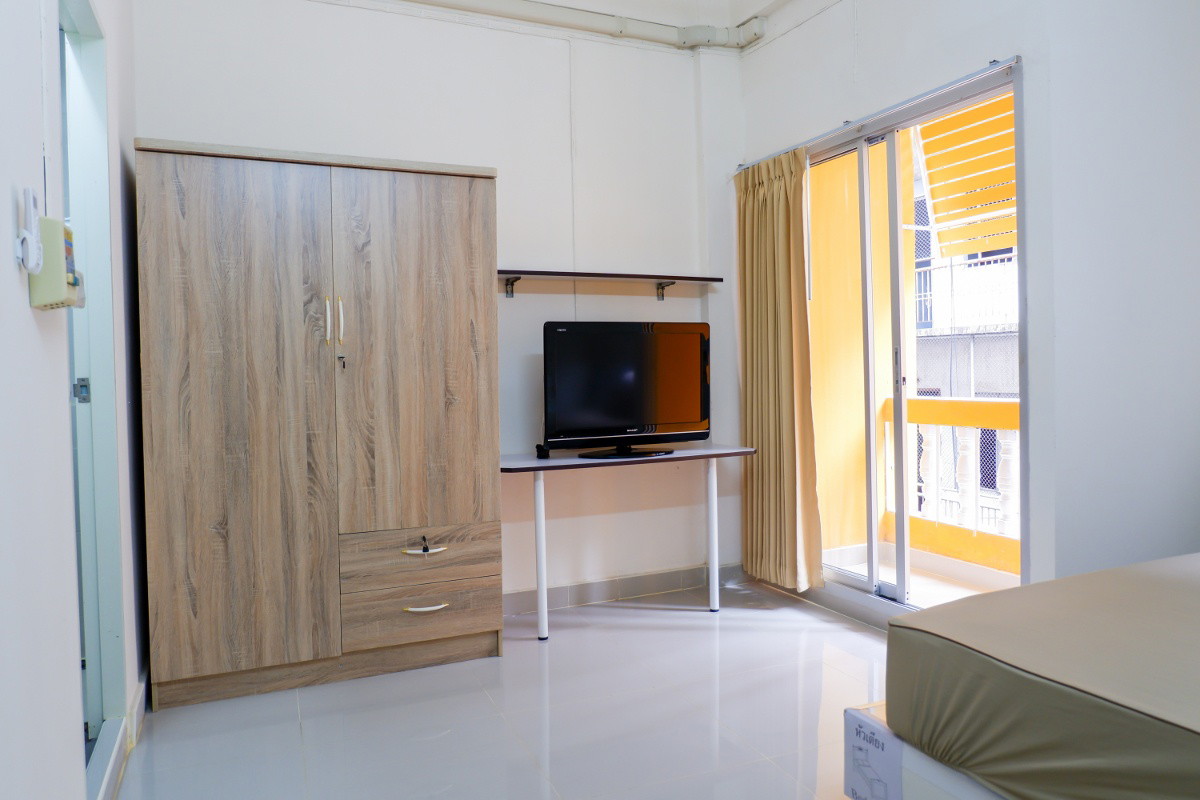 Condo · Khlong San, bangkok — photo 2