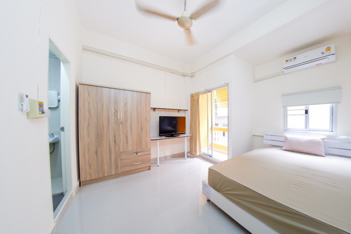 Condo · Khlong San, bangkok — photo 4