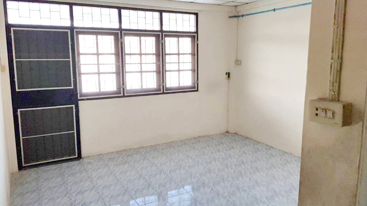 Condo · Bangkok Yai, bangkok — photo 1