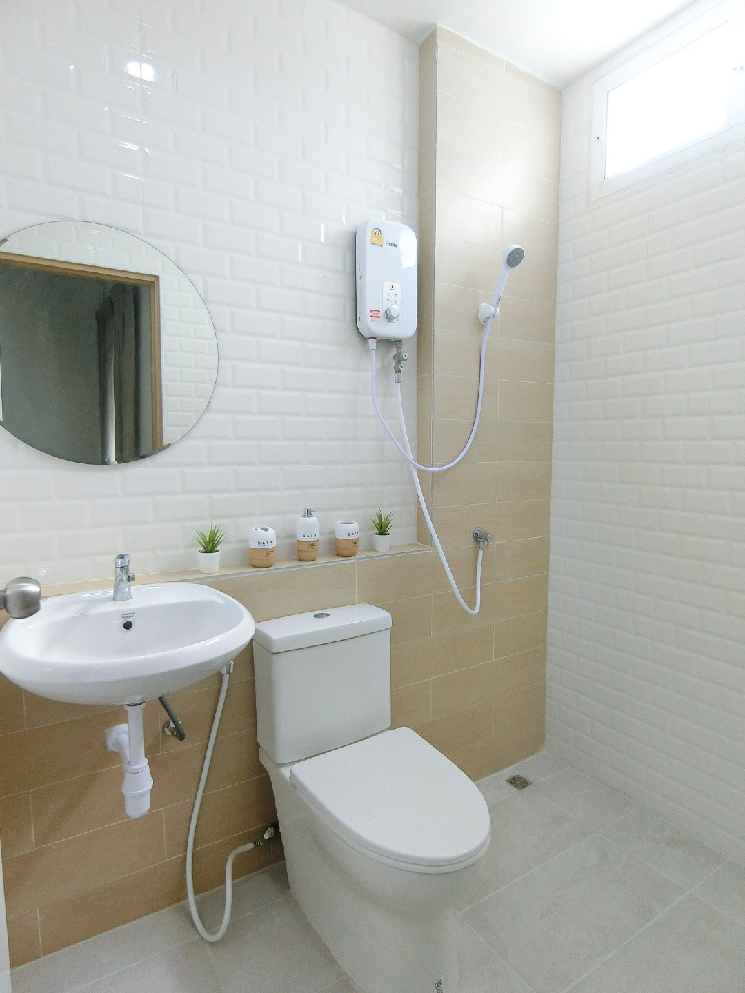 Condo · Mueang Chon Buri, chon_buri — photo 2