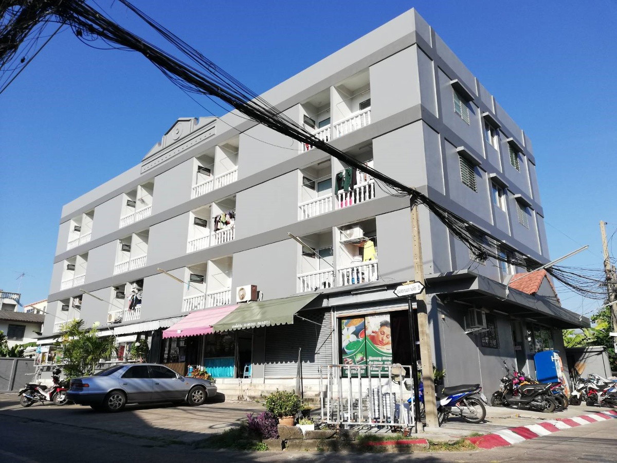Condo · Bang Na, bangkok — photo 1