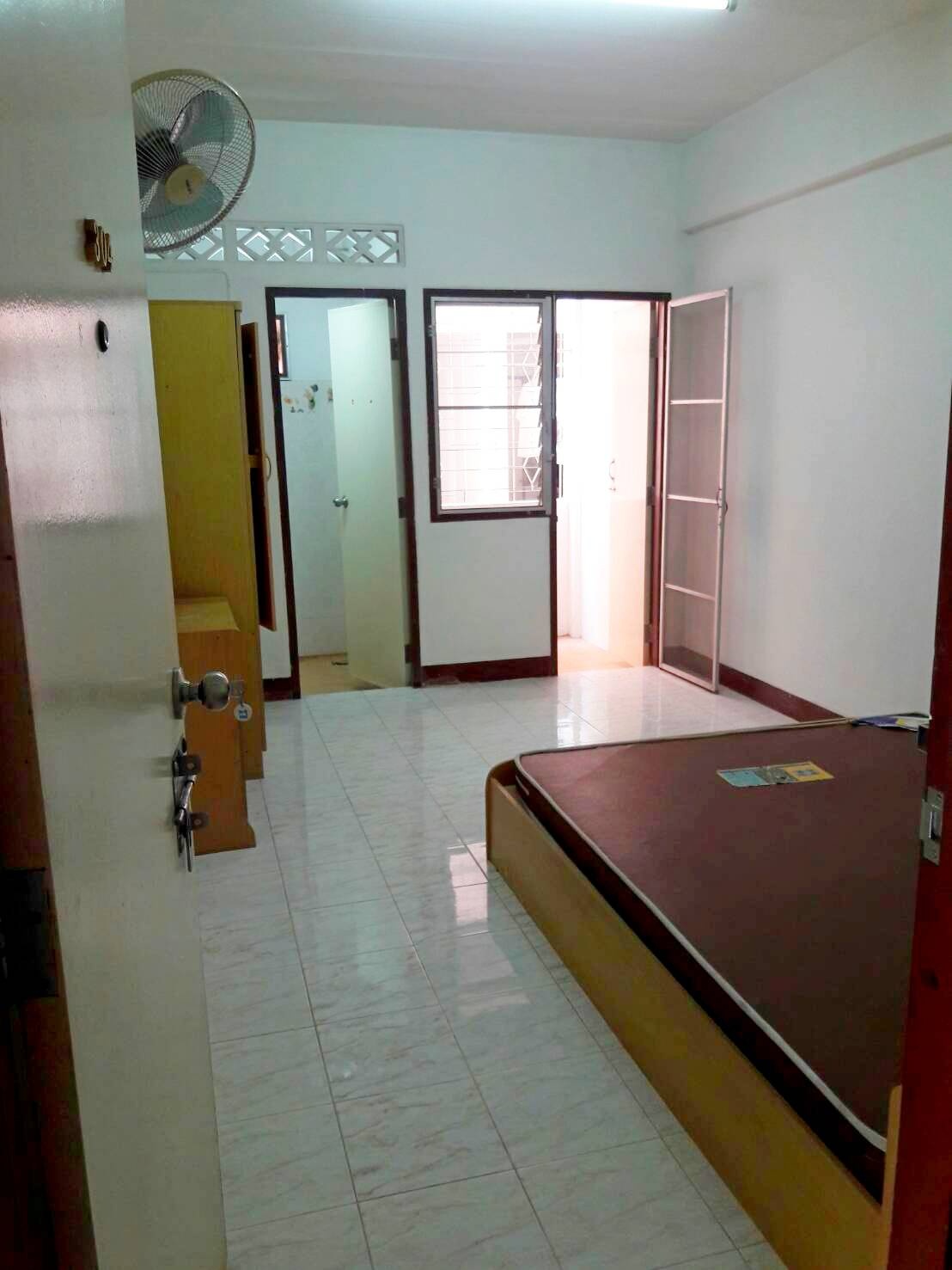 Safe House — photo 3