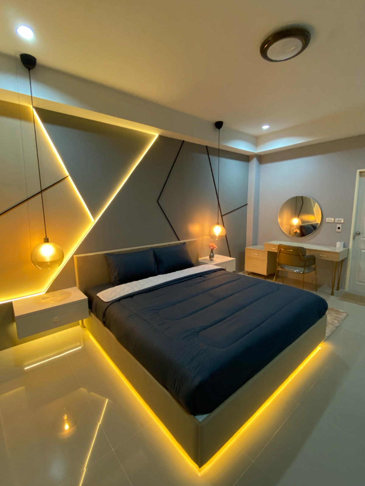 Condo — photo 2