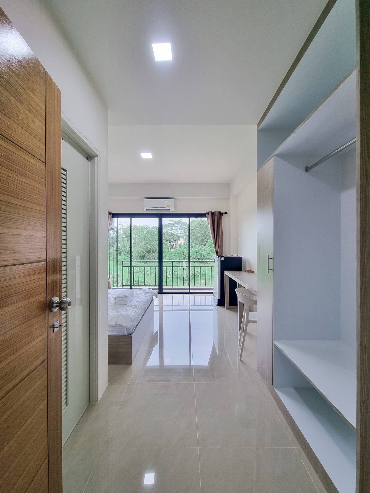 Condo — photo 3