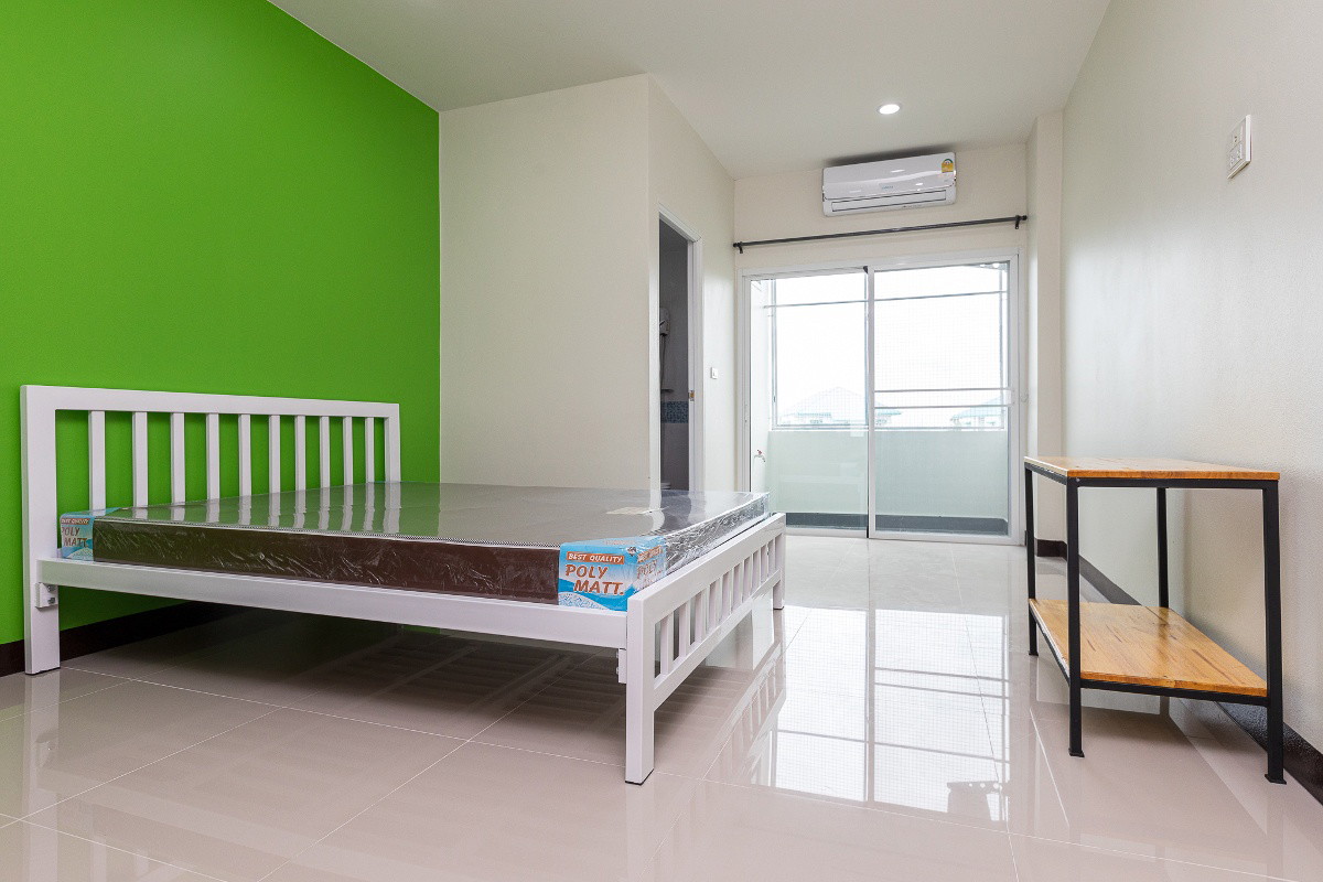Condo · Mueang Chon Buri, chon_buri — photo 2