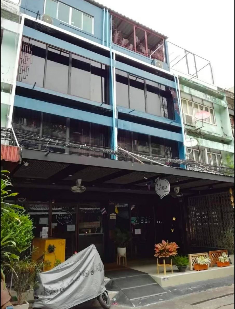 Condo · bangkok — photo 2