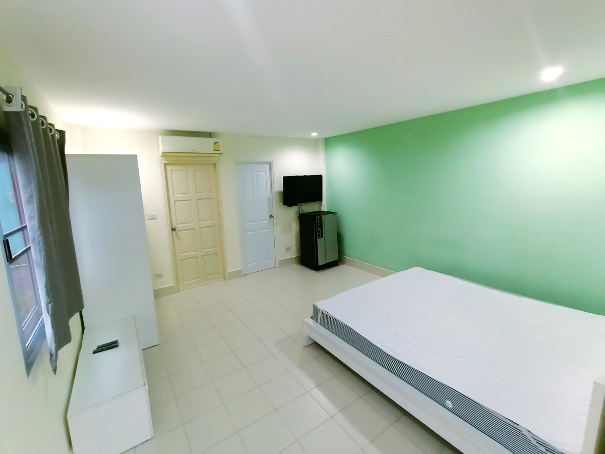 Pictures of pen house 3/14