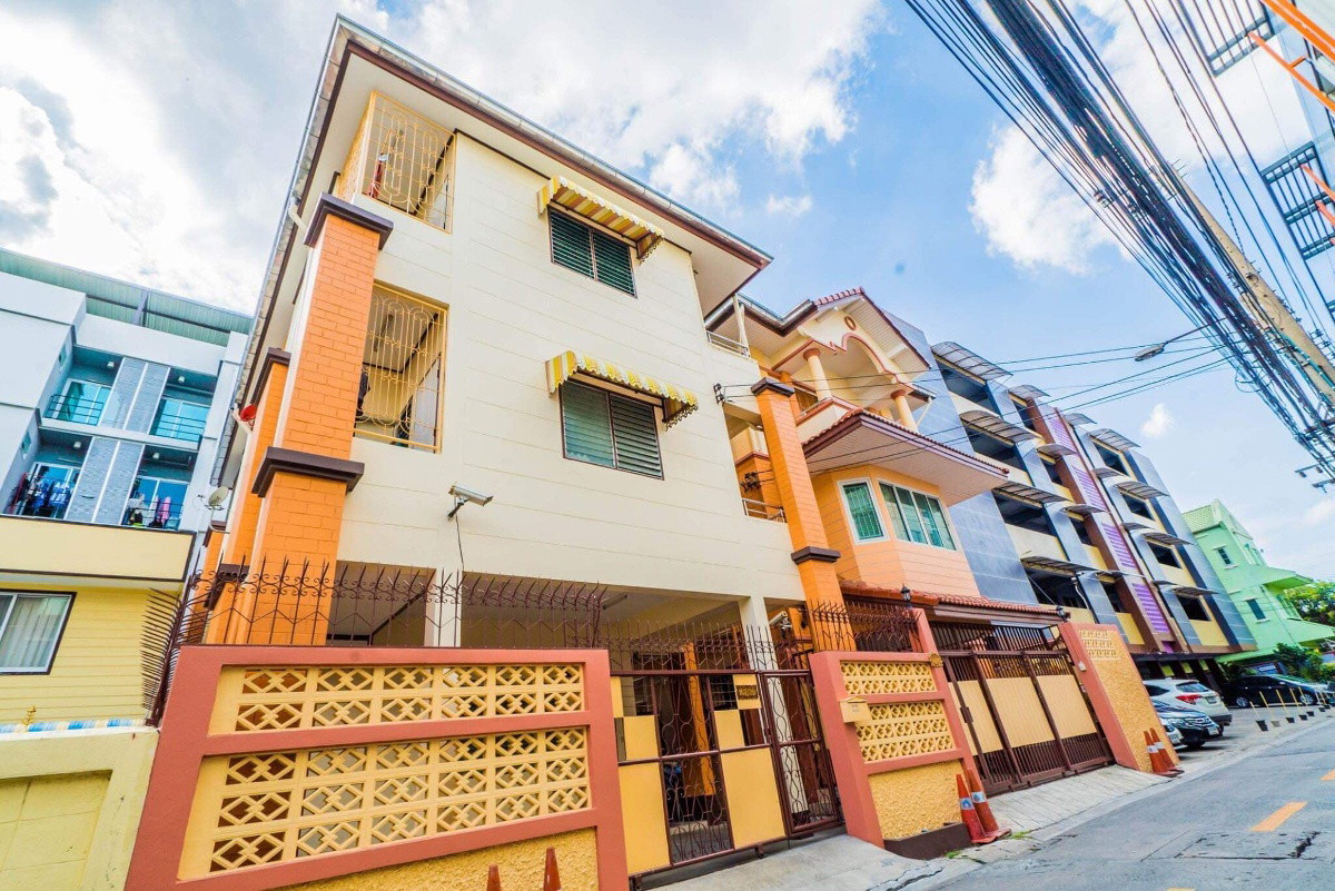 Condo · bangkok — photo 1