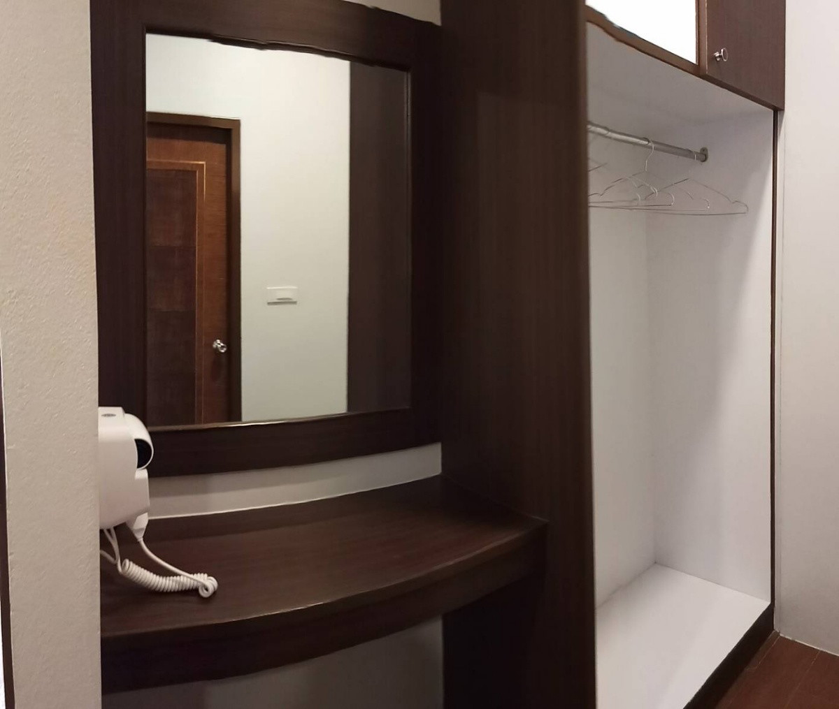 Condo — photo 4
