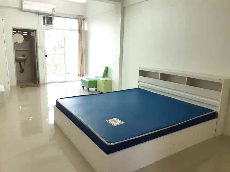 Condo · Bang Yai — photo 2