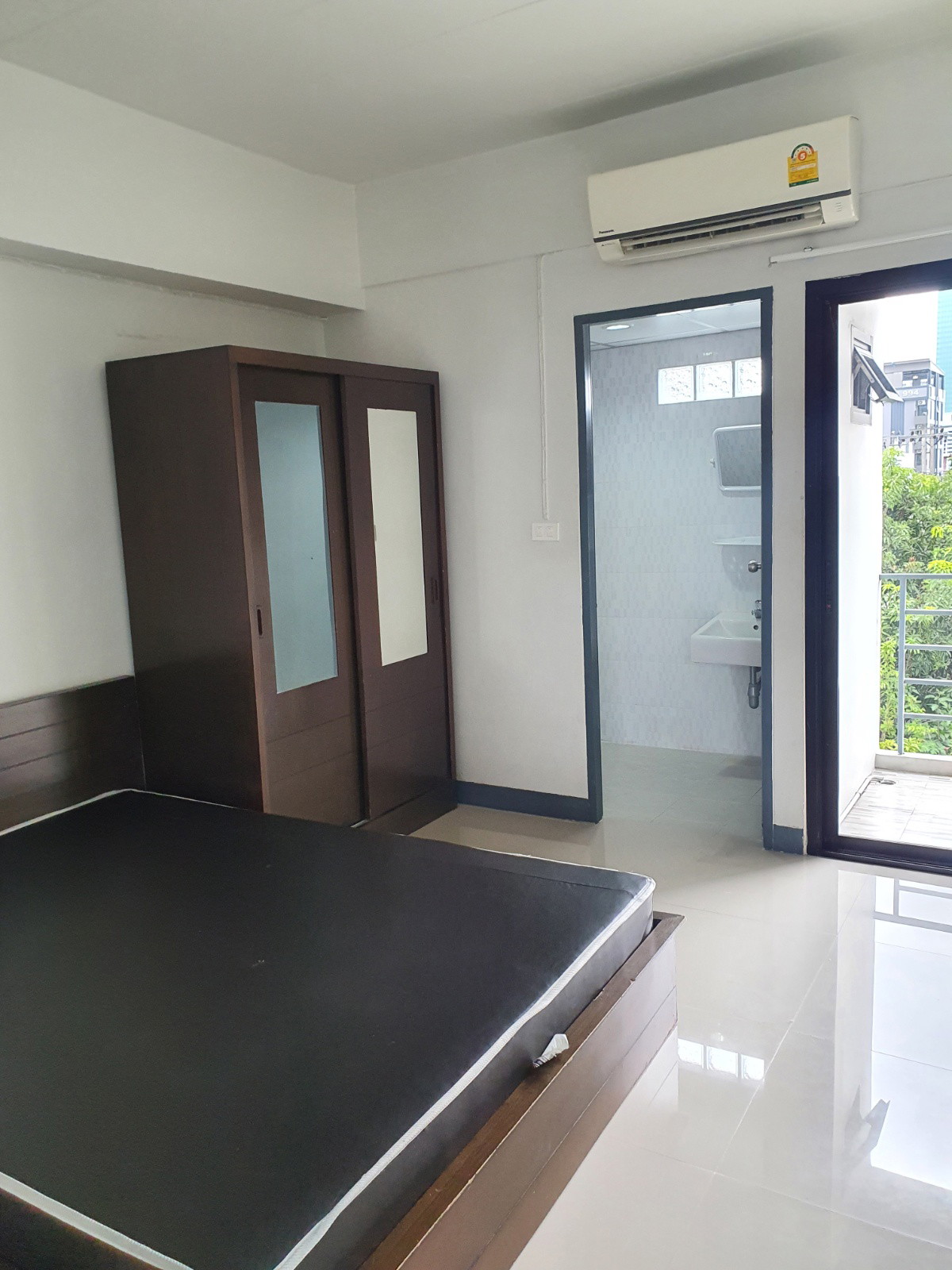 J8 apartment — photo 4