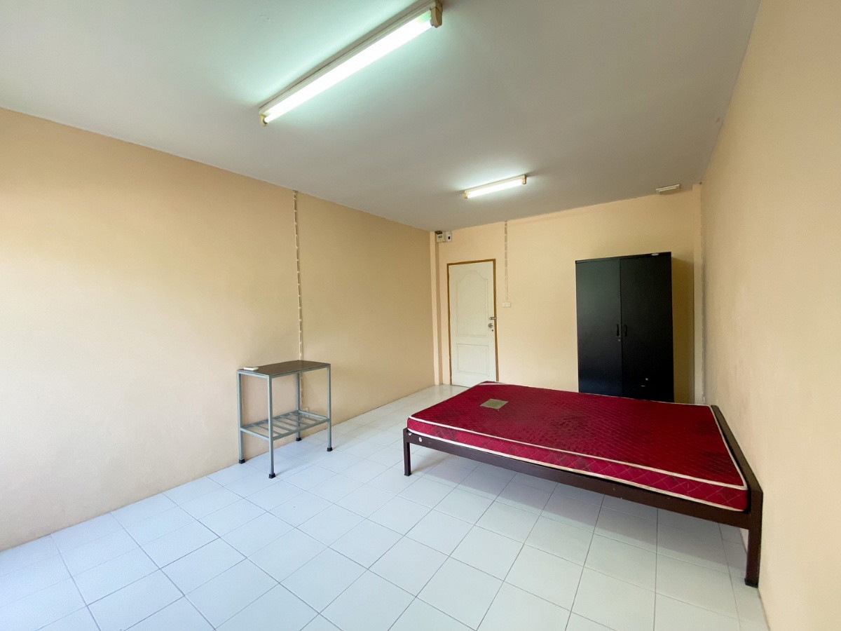 Condo · Bang Bua Thong — photo 4
