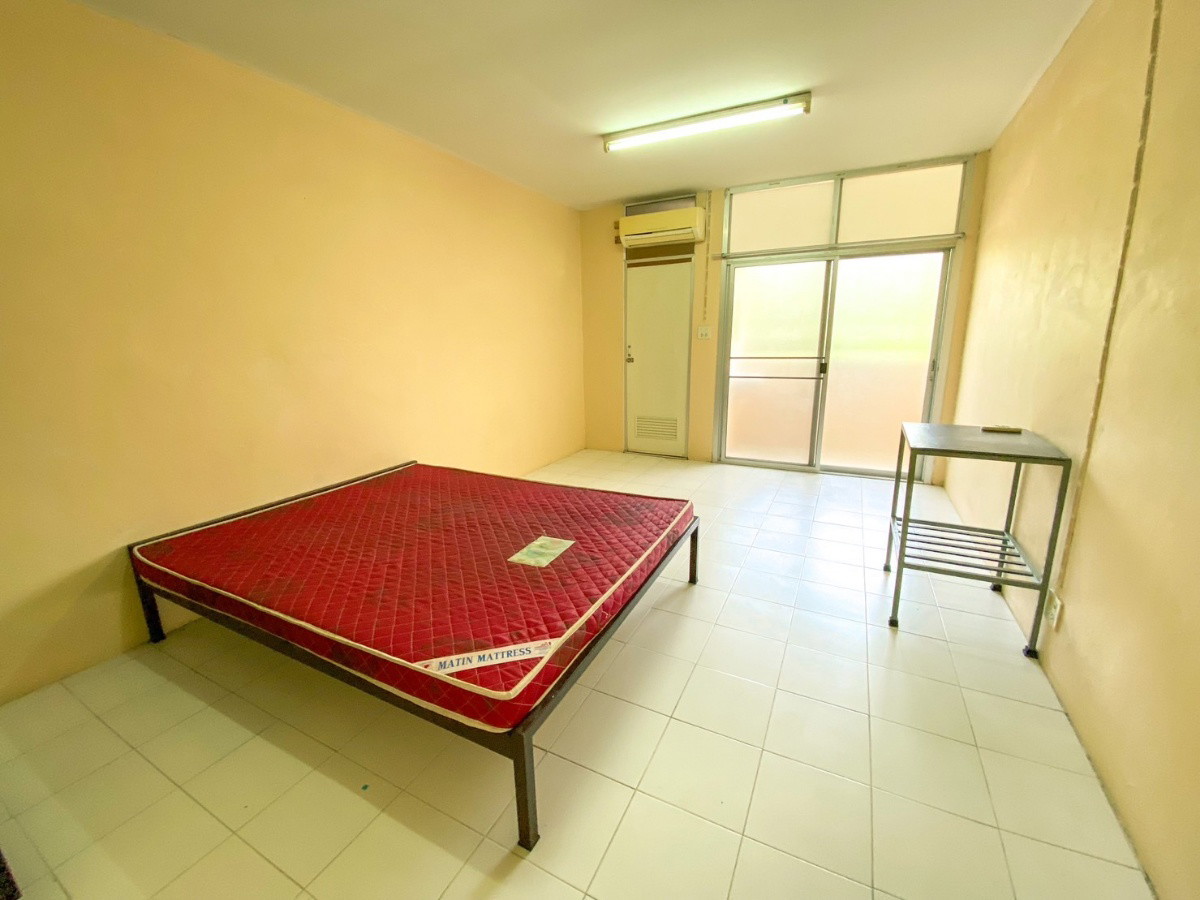 Condo · Bang Bua Thong — photo 5