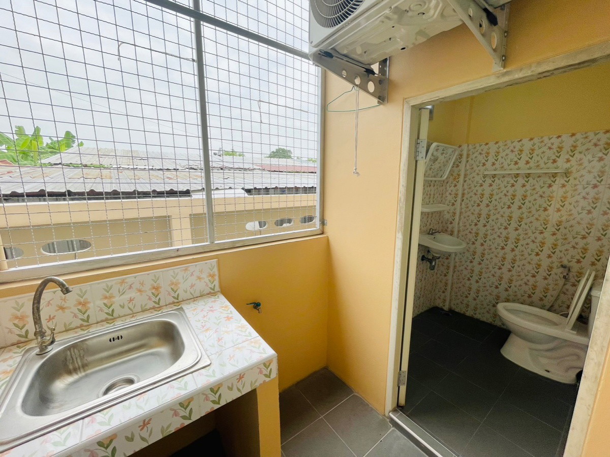 Condo · Bang Bua Thong — photo 3