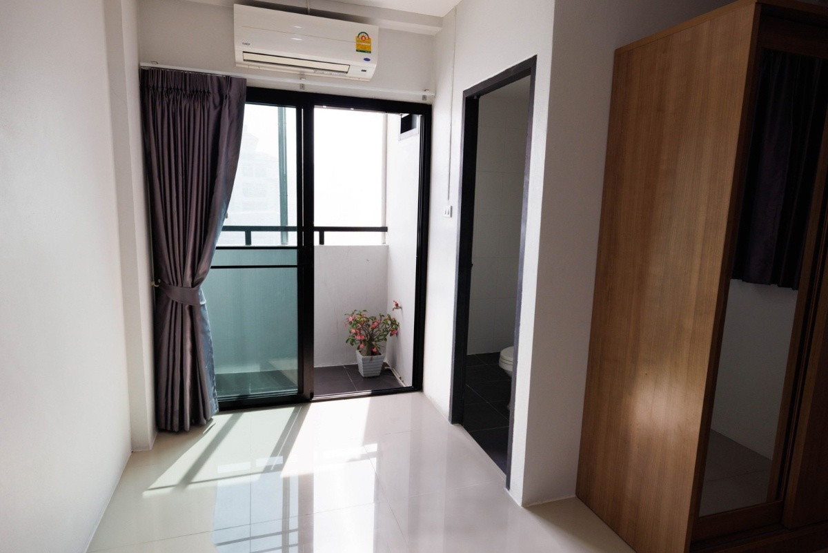 Condo · bangkok — photo 3