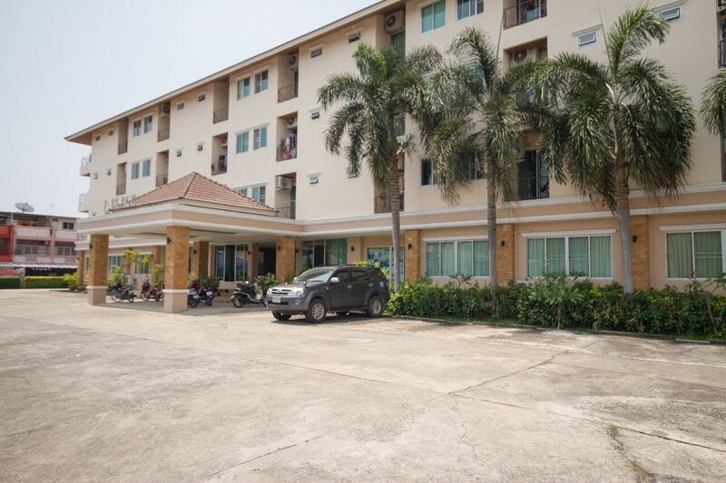 Condo — photo 2