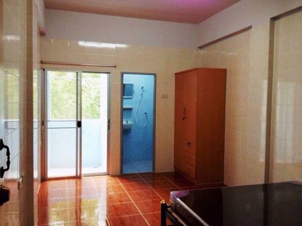 Condo · Wang Thonglang, bangkok — photo 2