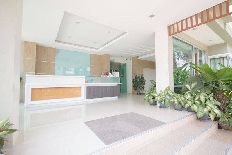 Condo — photo 2