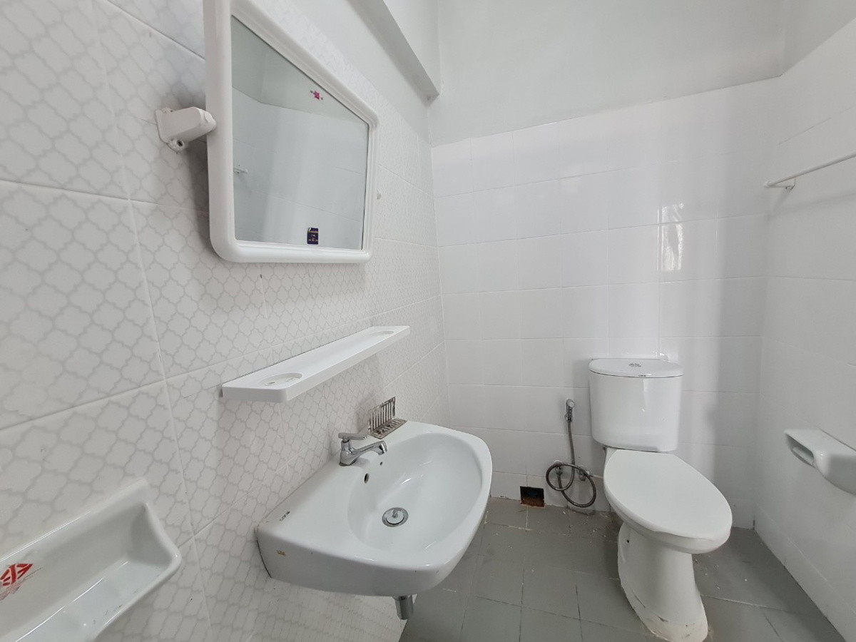 Condo — photo 3