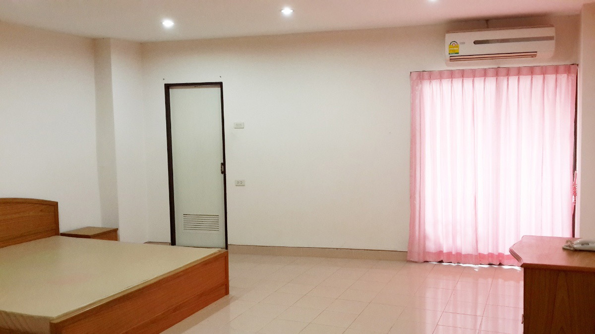Condo · Mueang Nonthaburi — photo 5