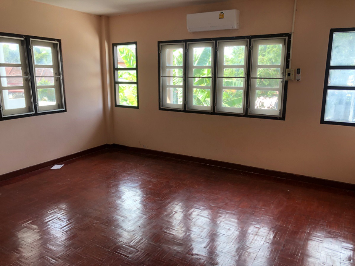 Condo — photo 5