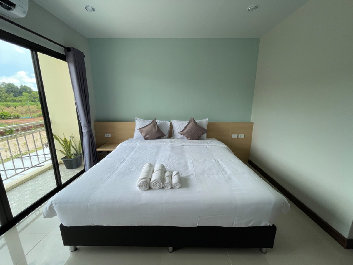 Condo — photo 5