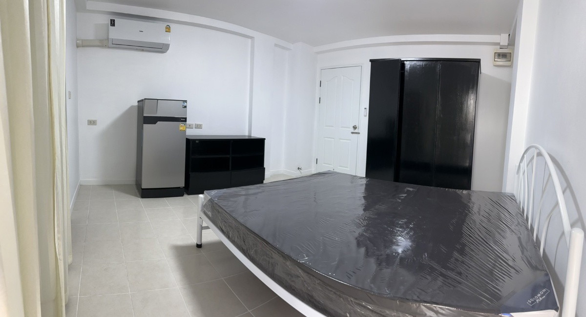 Condo · Huai Khwang, bangkok — photo 3