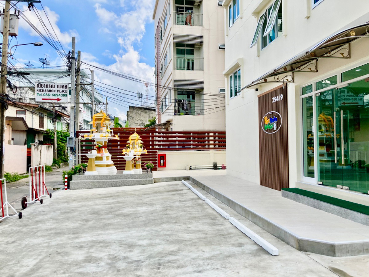 Condo · Bangkok Noi, bangkok — photo 5