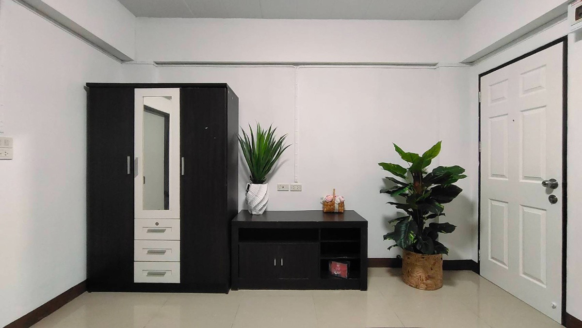 Condo — photo 3