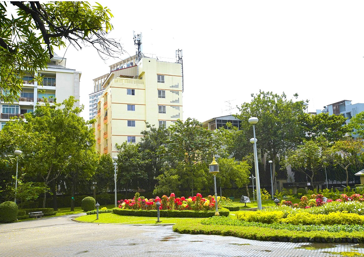 Pictures of Suansiri Place 8/9