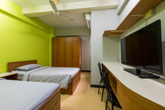 Songpra Apartment 7 mins from MRT Sam Yan.(lady only) - Apartment for Rent