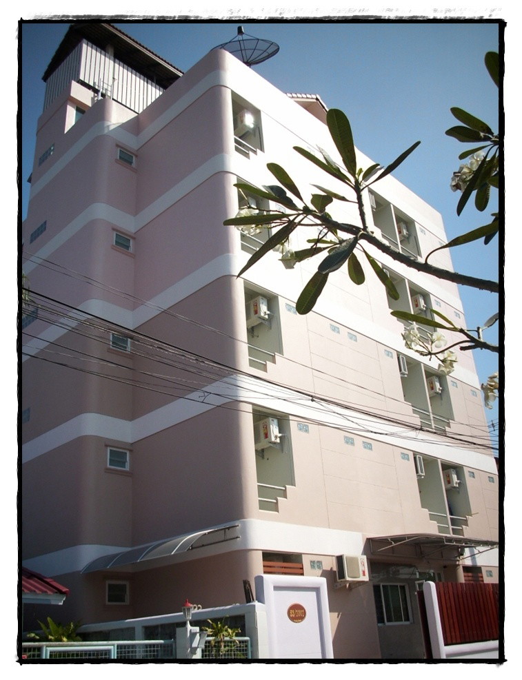 Condo · Pak Kret — photo 1