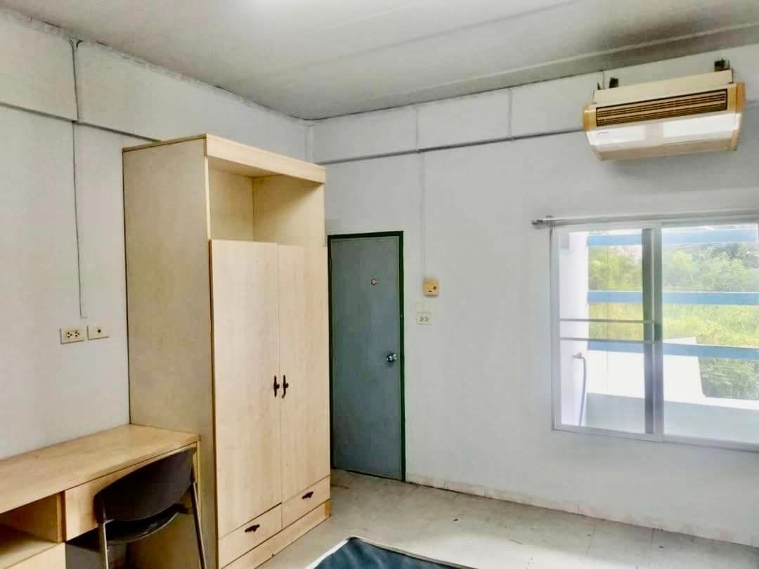 Condo — photo 2