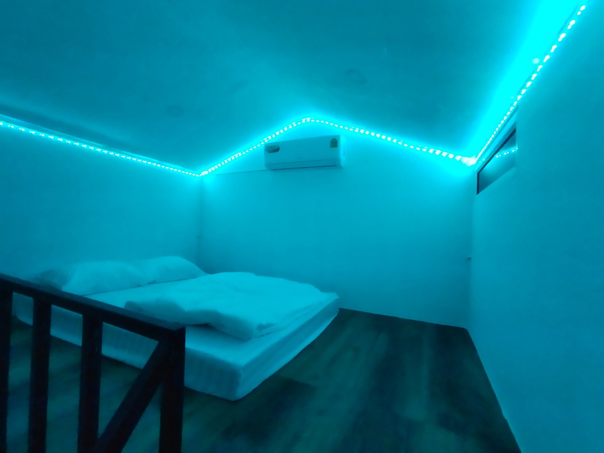 Condo — photo 1