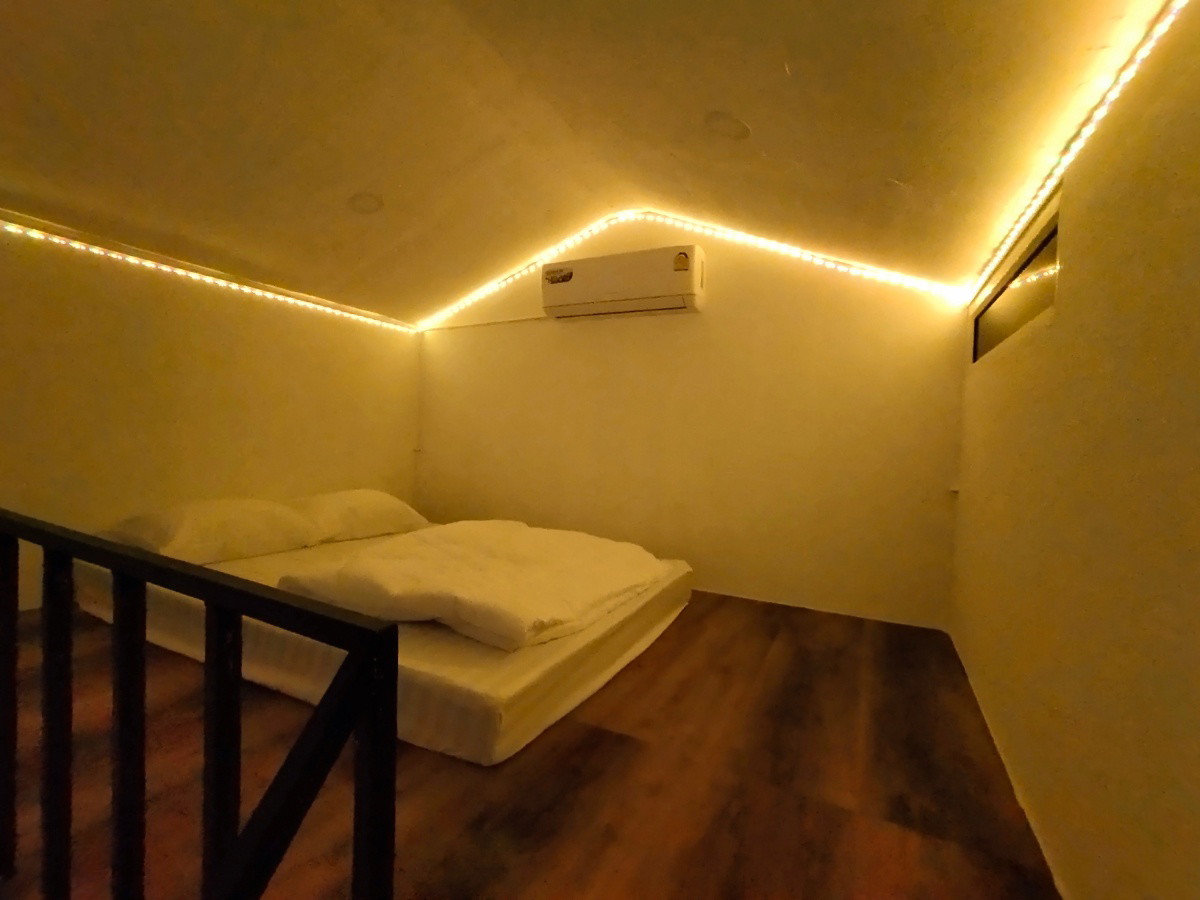 Condo — photo 2
