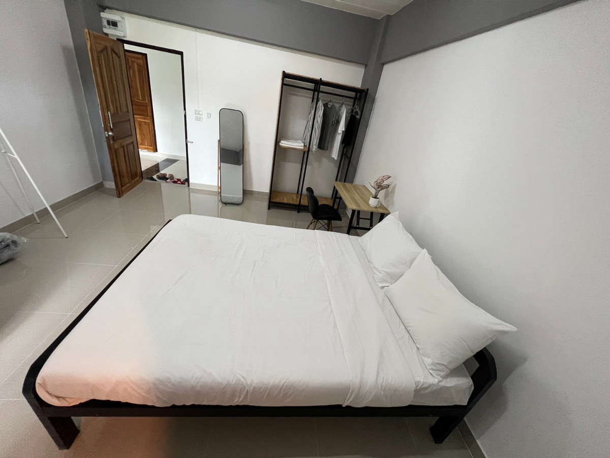 Condo — photo 2