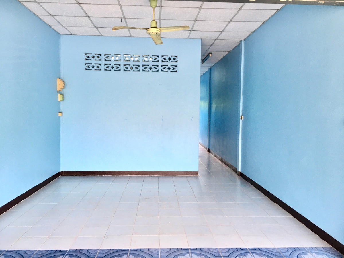 Condo — photo 2