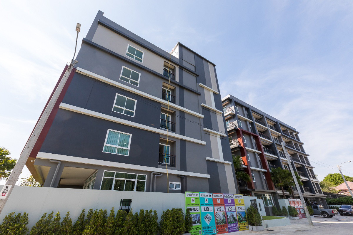 Condo · Wang Thonglang, bangkok — photo 1