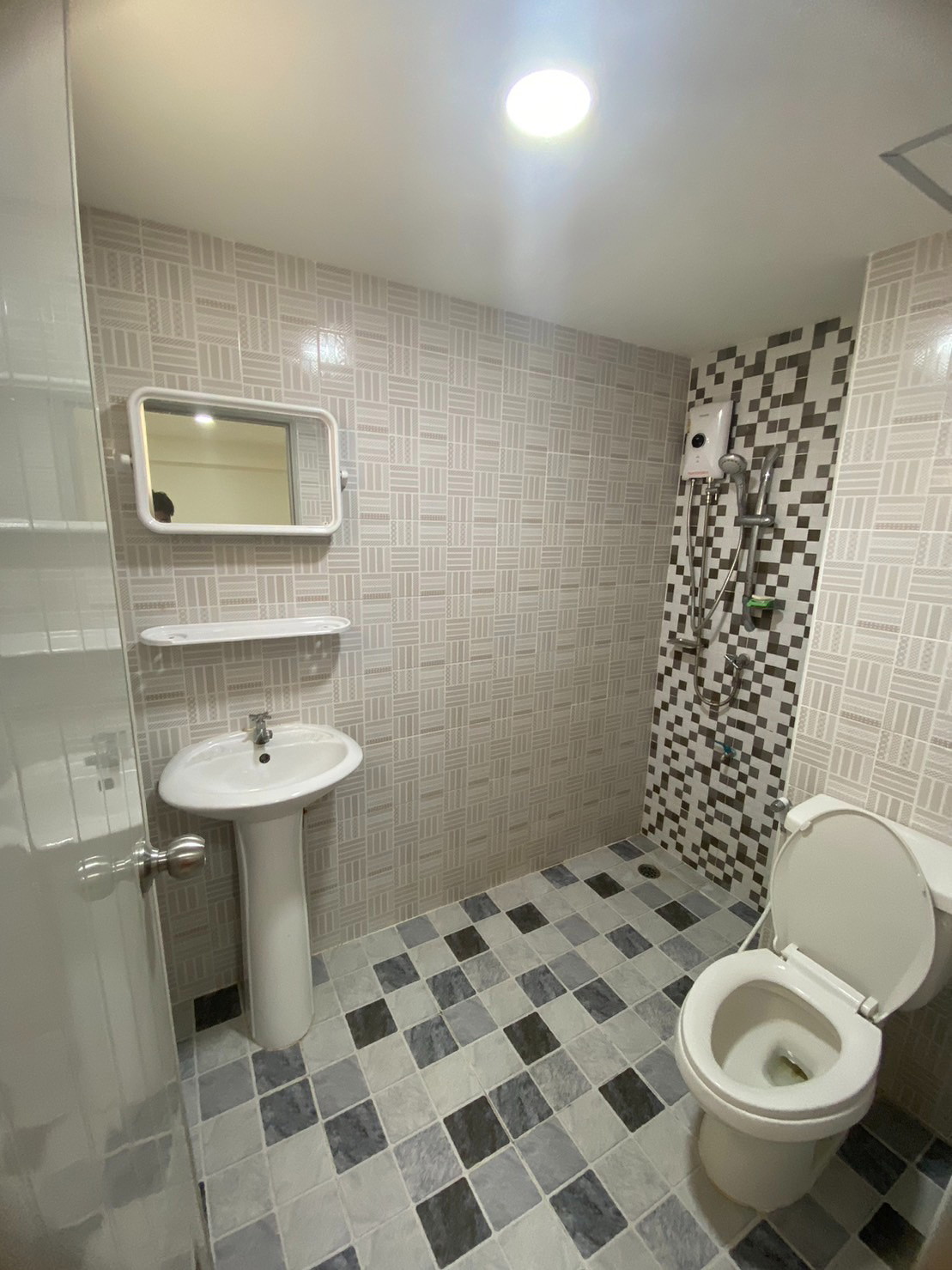 Condo — photo 2
