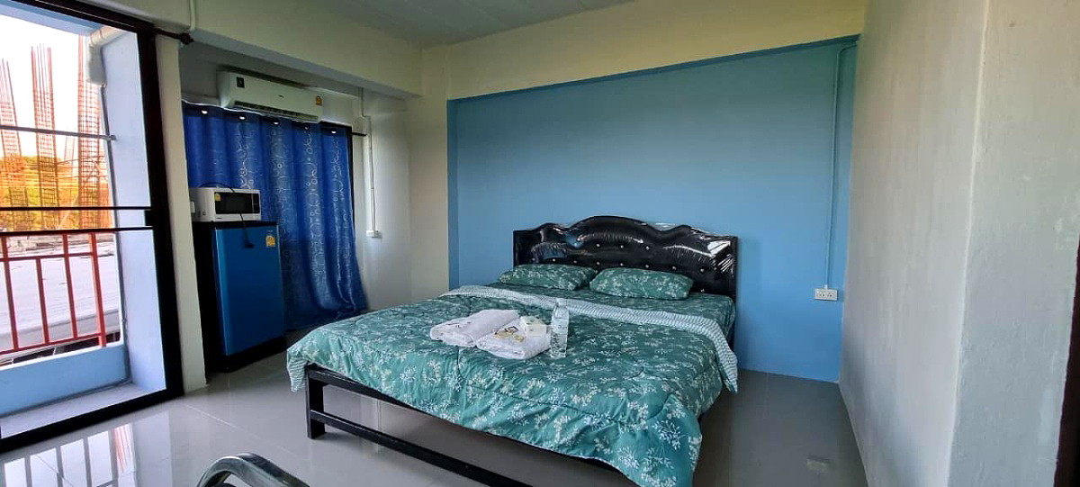 Pictures of A Ma Apartment 5/8