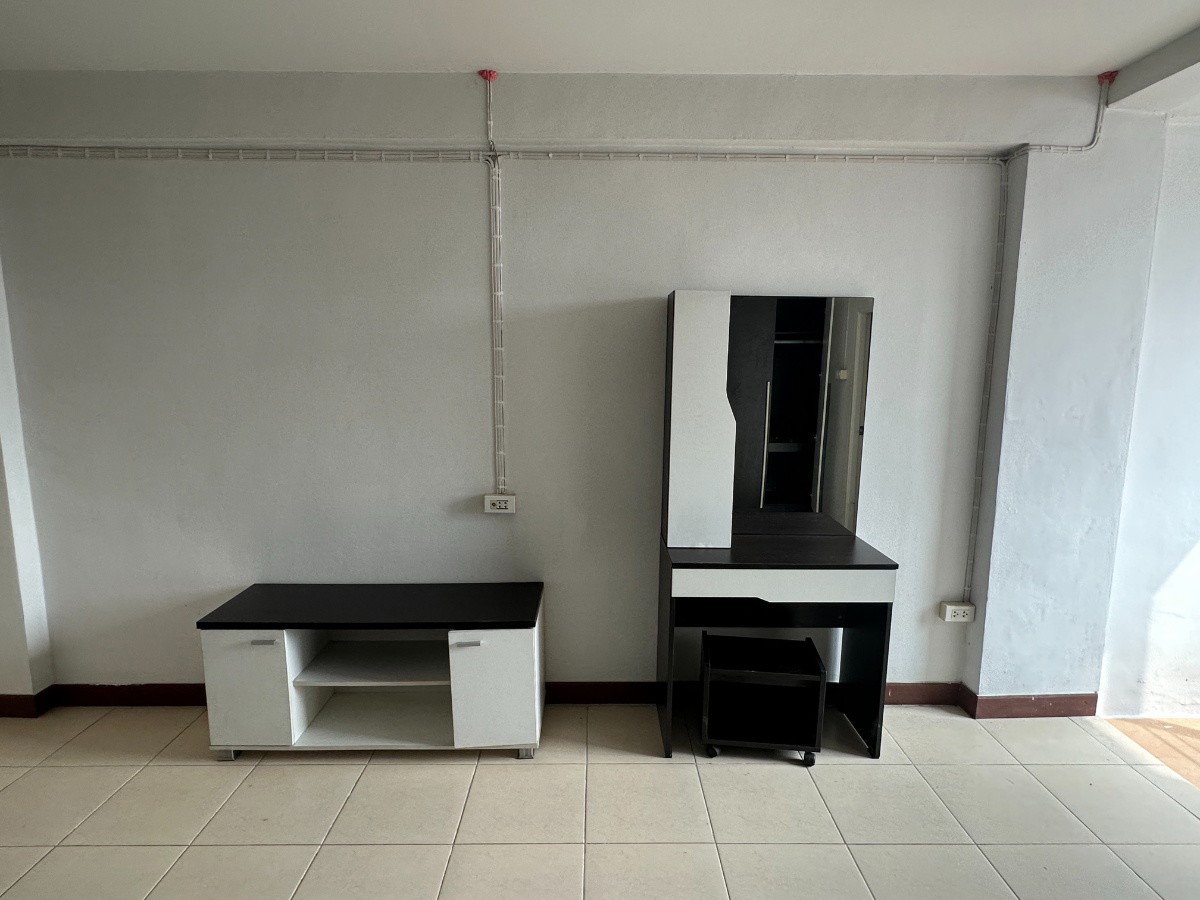 Condo — photo 3