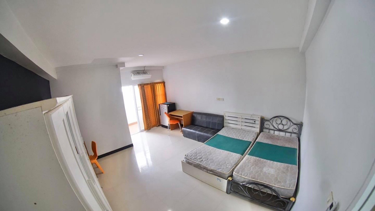 Condo — photo 3
