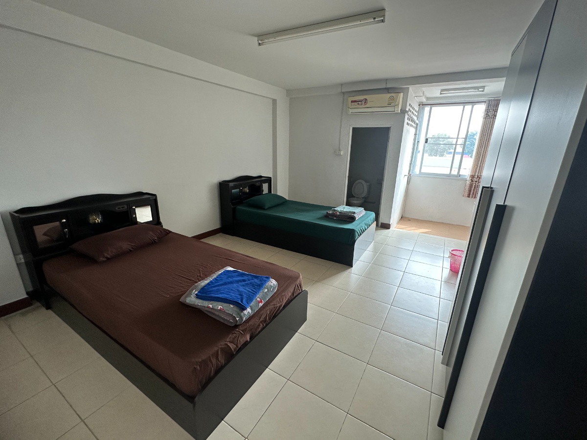 Condo — photo 1