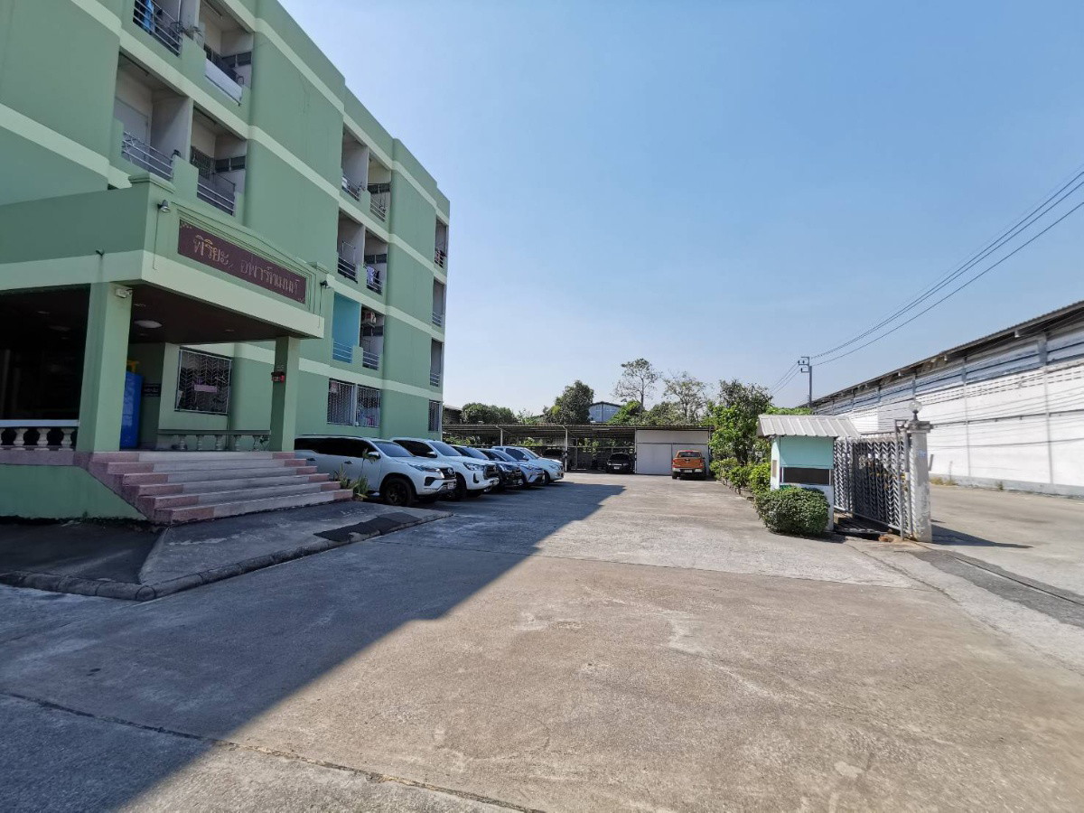 Condo · Bang Phli — photo 2