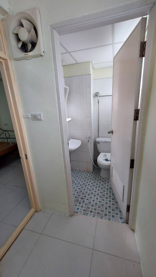 Condo · Khlong San, bangkok — photo 2
