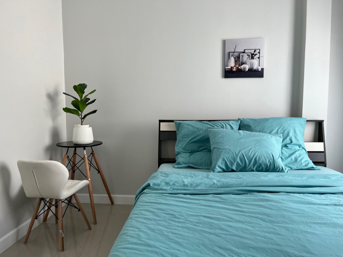 Condo — photo 2