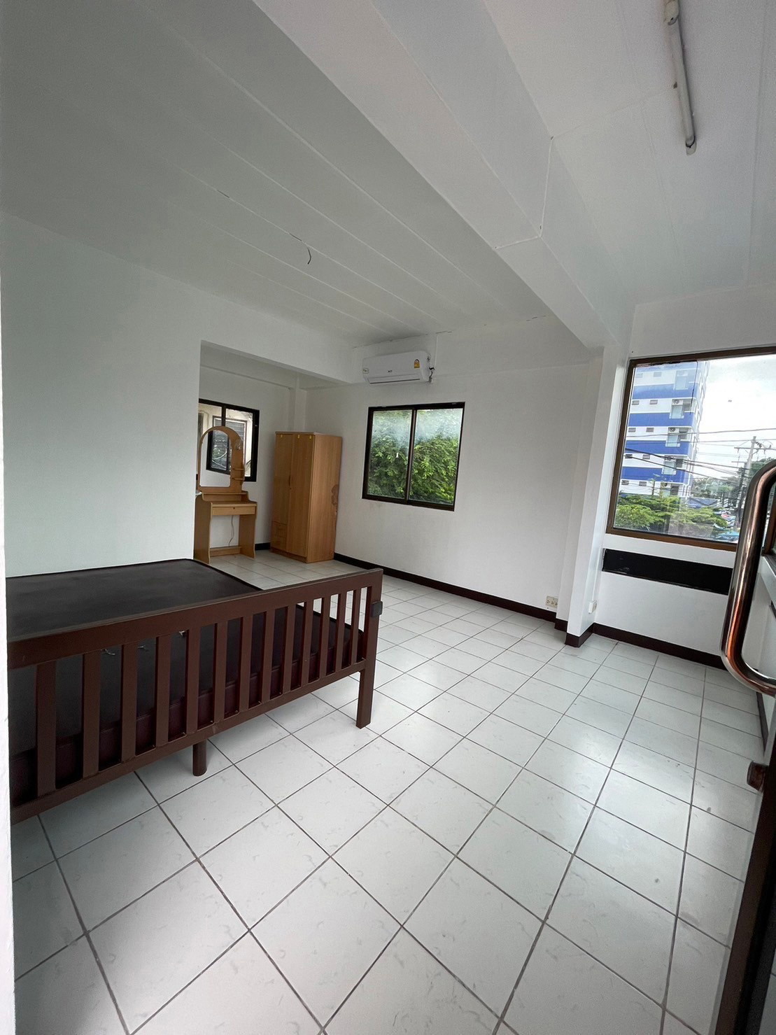Condo · Mueang Nonthaburi — photo 4