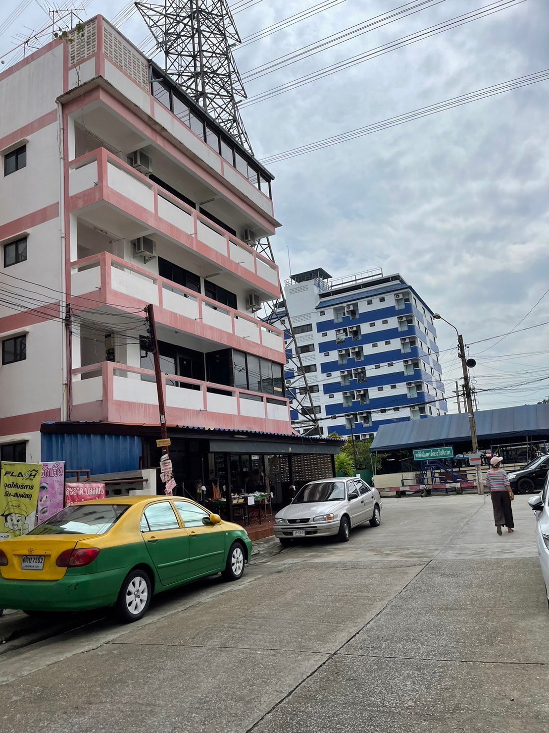 Condo · Mueang Nonthaburi